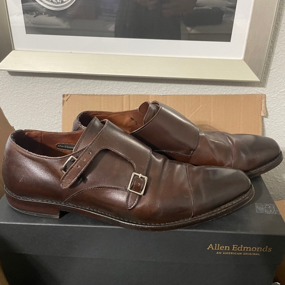 Allen Edmonds Brown Leather Oxfords - Picture 1 of 6